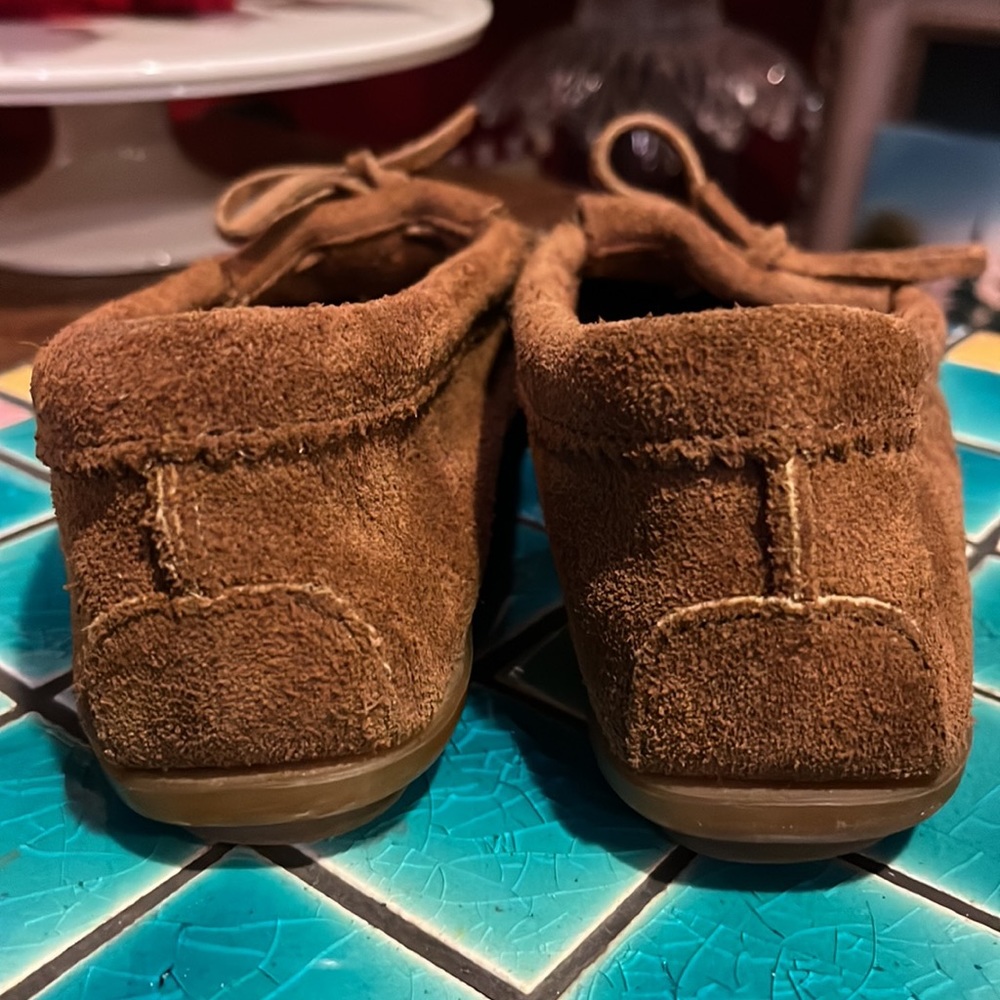 Dark Brown Suede Minnetonka Moccasins. Size 7 - Picture 6 of 10